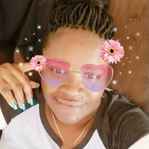 Meet your Posher, Camille